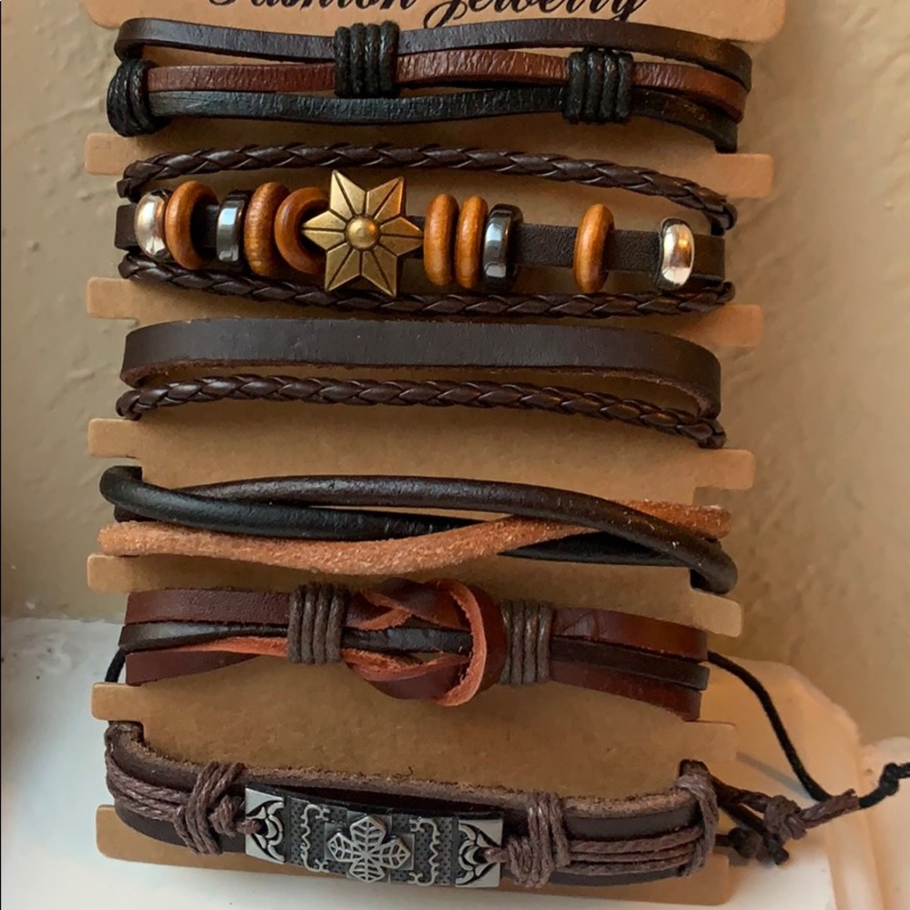 Leather bracelet